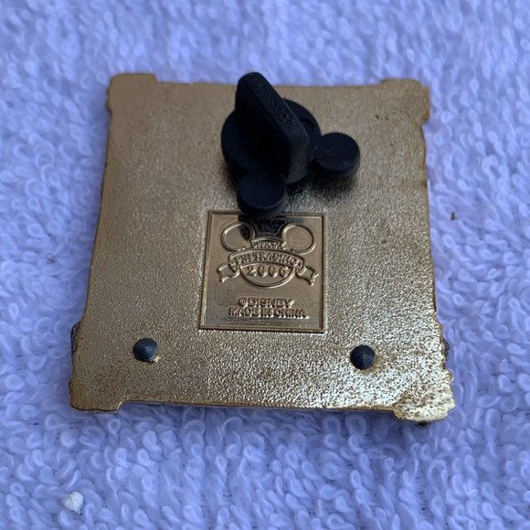 Disney Pin, Pirates of the Caribbean - Captain Jack Sparrow Poster From 2006 - Picture 2 of 4